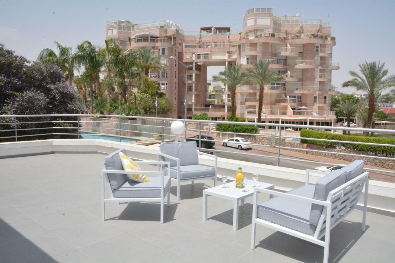 Villa With Heated Pool And Jacuzzi Sea View 300M Front Of The Beach Eilat Esterno foto