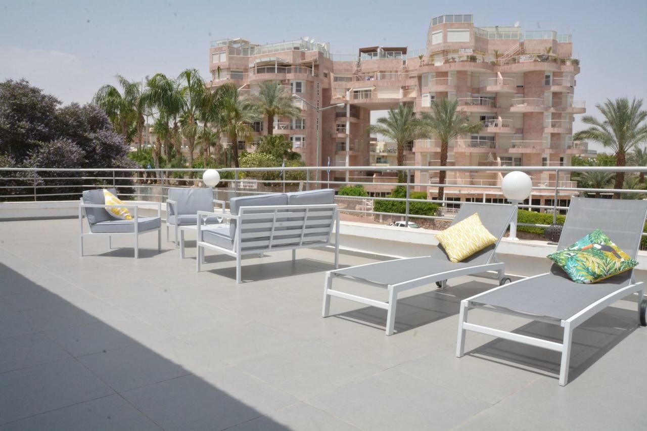 Villa With Heated Pool And Jacuzzi Sea View 300M Front Of The Beach Eilat Esterno foto