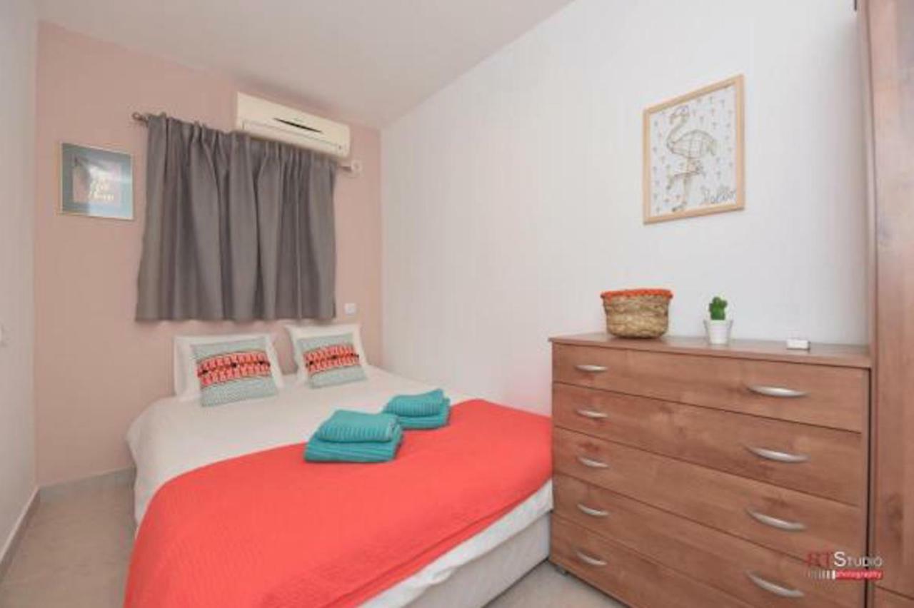 Villa With Heated Pool And Jacuzzi Sea View 300M Front Of The Beach Eilat Esterno foto